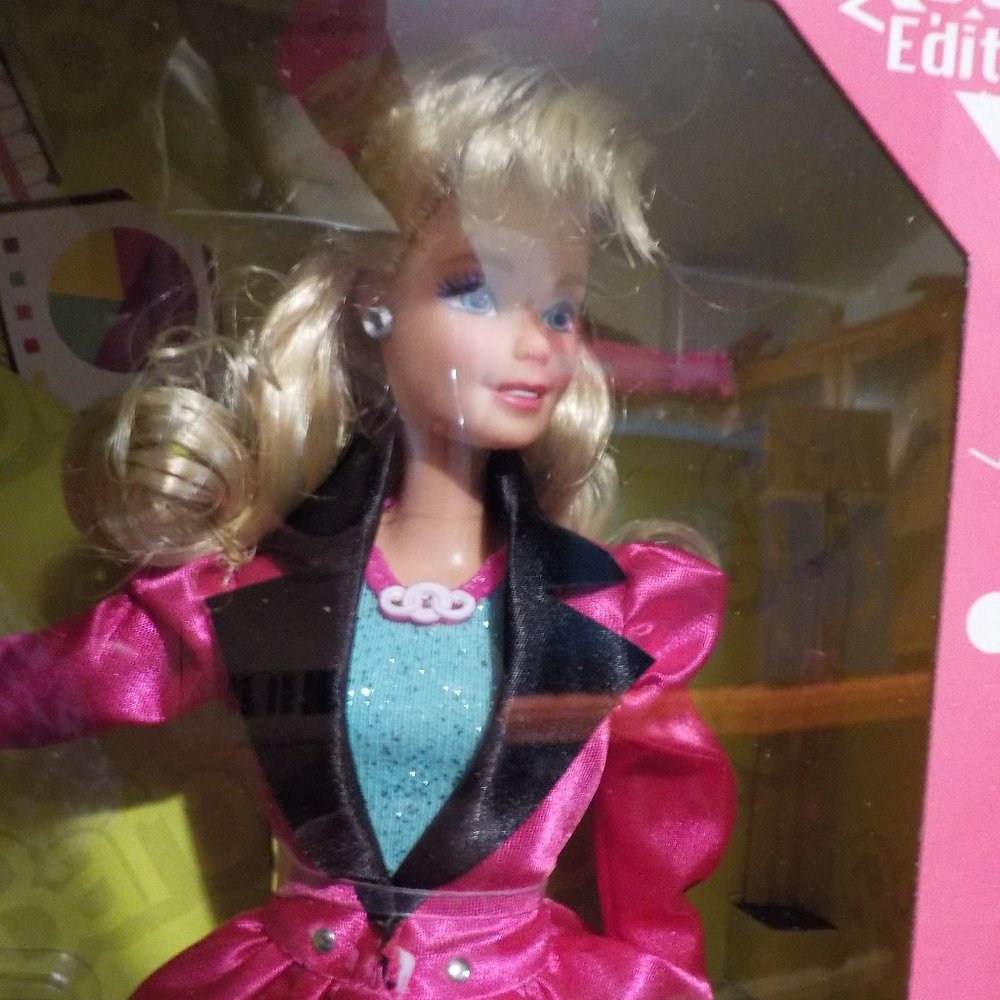 NEW Barbie Rewind Series, 80's Edition, Signature Style, Blonde, Accessories